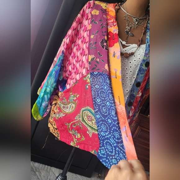 Sacred Threads Multicolor Sheer Floral Oversize Button Down Shirt/Kimono Medium - Picture 2 of 7